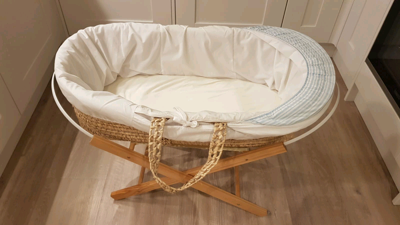 moses basket with stand aldi